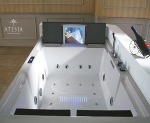 Гидромассажная ванна с телевизором Bora Bora TV